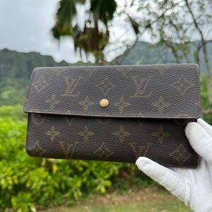 Vintage Louis Vuitton Monogram Canvas Long Wallet Authentic